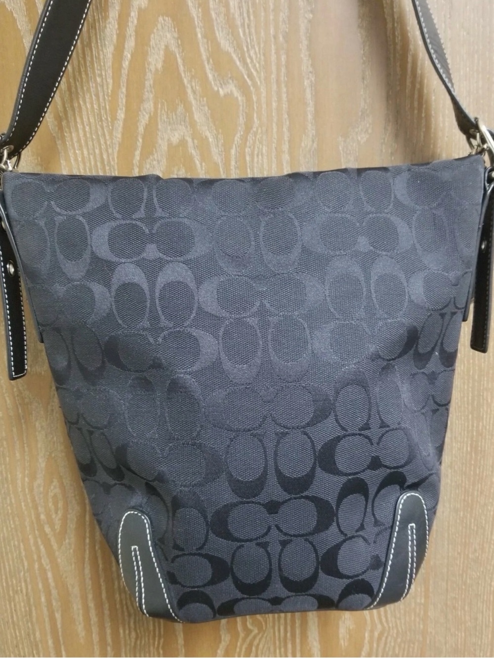Authentic COACH Shoulder / Bucket Bag Black Signature Canvas & Leather #6076.
